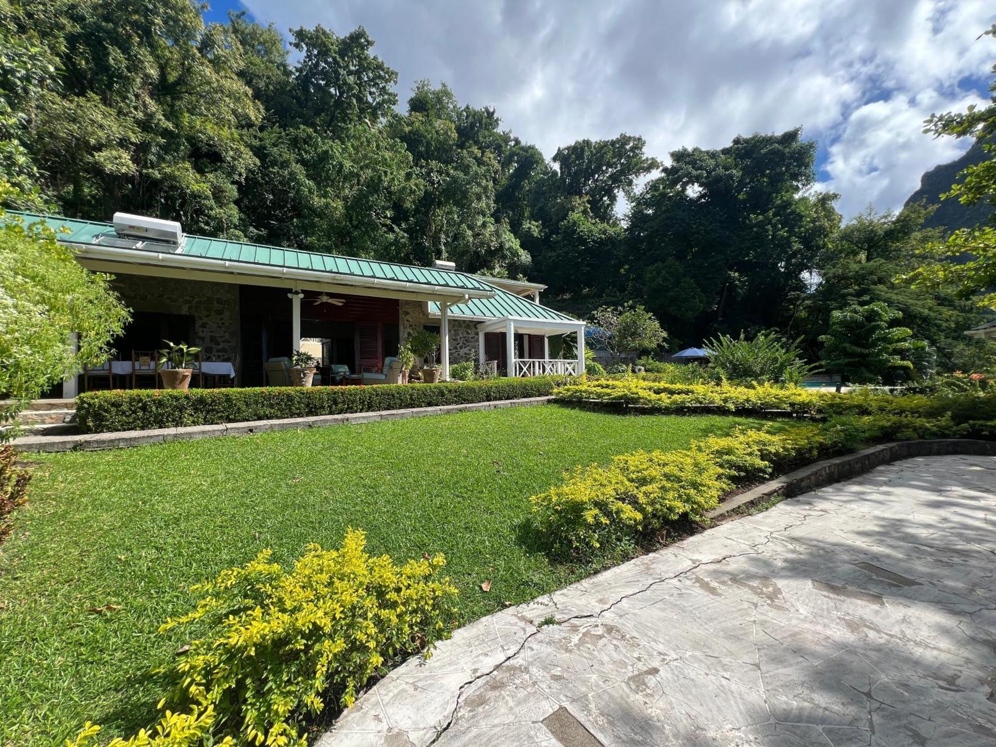 Authentic St, Lucian Experience At Prestigious 2-Bed Villa - Colibri Cottage Villa Soufrière Esterno foto